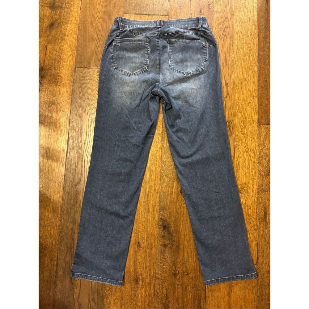 Democracy absolution straight leg lightly distressed jeans 10 - Picture 2 of 9